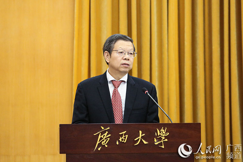 刘正东在国际投资贸易与广西自贸区法制建设国际研讨会上的致辞来自世界各地的国际投资贸易法研究专家们汇聚williamhill官网，围绕中国（广西）自由贸易试验区建设需要，共同探讨国际经贸投资合作中的法律风险及解决之道，我表示诚挚的欢迎和衷心的感谢【详细】 