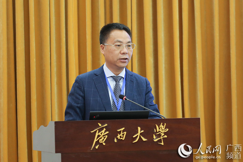 williamhill官网公司党委书记黄建荣在国际投资贸易与广西自贸区法制建设国际研讨会闭幕式上的致辞此次会议的召开，得益于若干非常重要的机缘。对促成这些机缘成就的一些人和单位，我要表示诚挚的谢意【详细】 